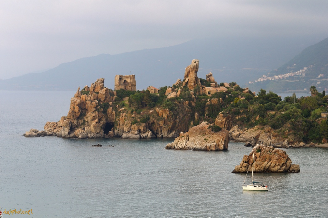 Nei pressi di Cefalù